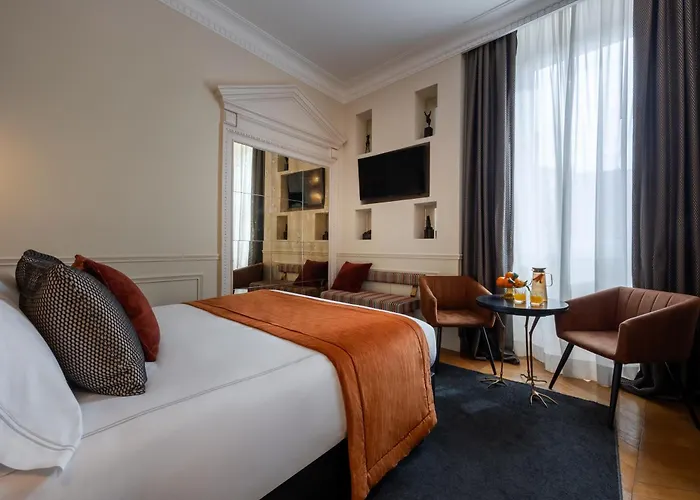 Torre Argentina Relais - Residenze Di Charme בית הארחה 4*