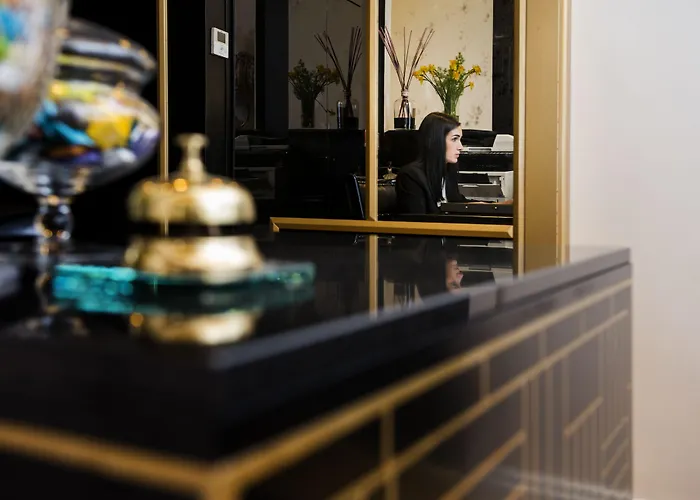 Torre Argentina Relais - Residenze Di Charme בית הארחה
