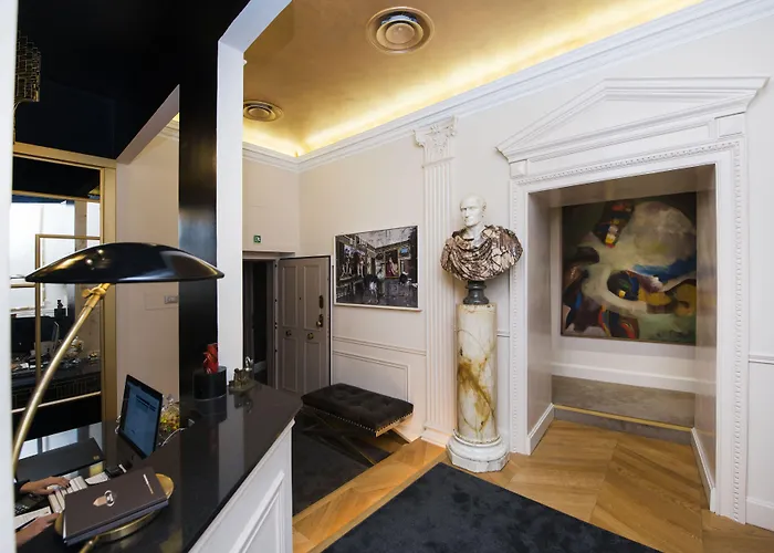 Torre Argentina Relais - Residenze Di Charme 4*