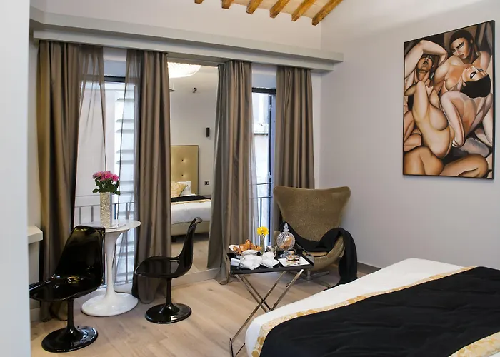 Torre Argentina Relais - Residenze Di Charme 4*