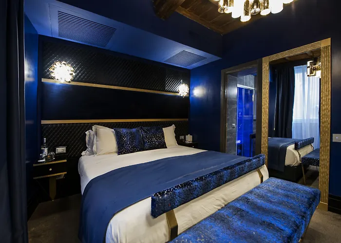 Konukevi Torre Argentina Relais - Residenze Di Charme 4*