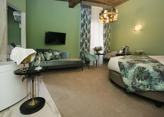 Torre Argentina Relais - Residenze Di Charme Konukevi Roma