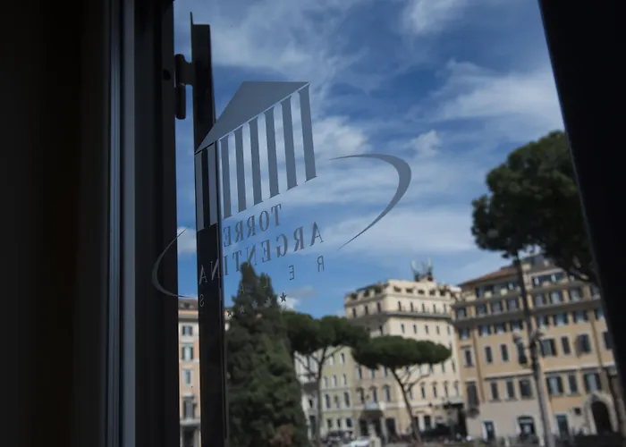 Torre Argentina Relais - Residenze Di Charme 4*